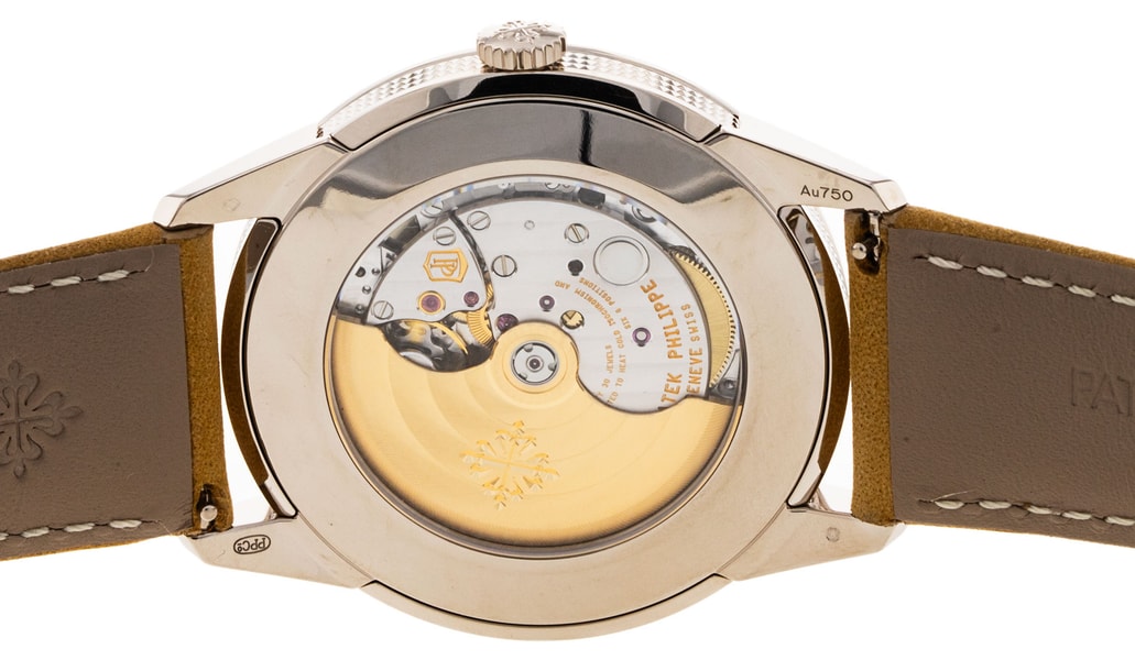 Patek Philippe Calatrava 5226G-001